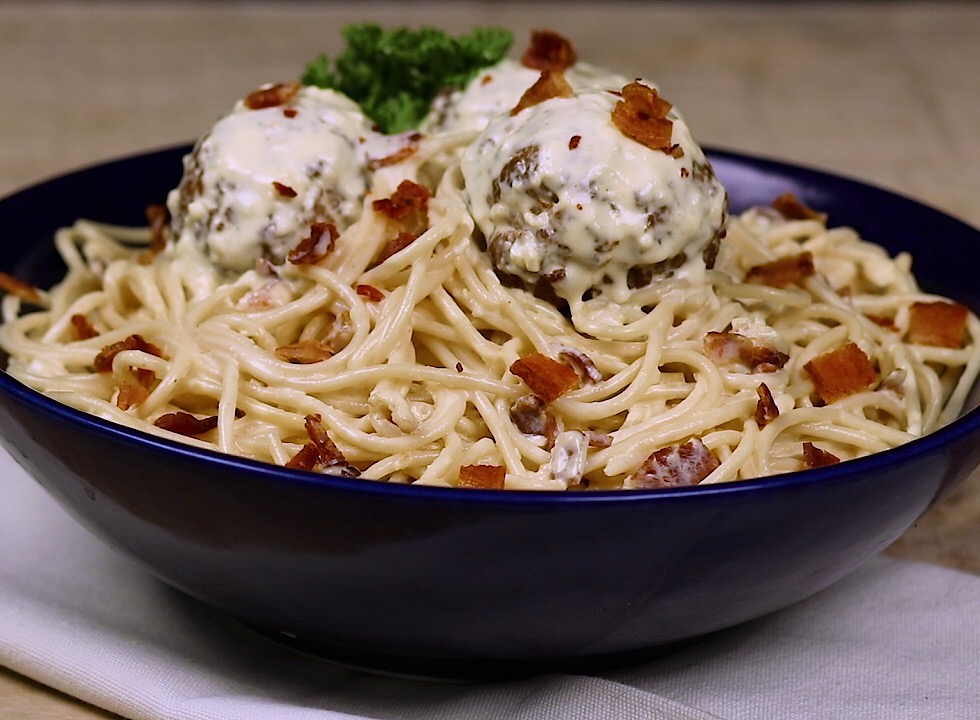 Carbonara & Meatballs