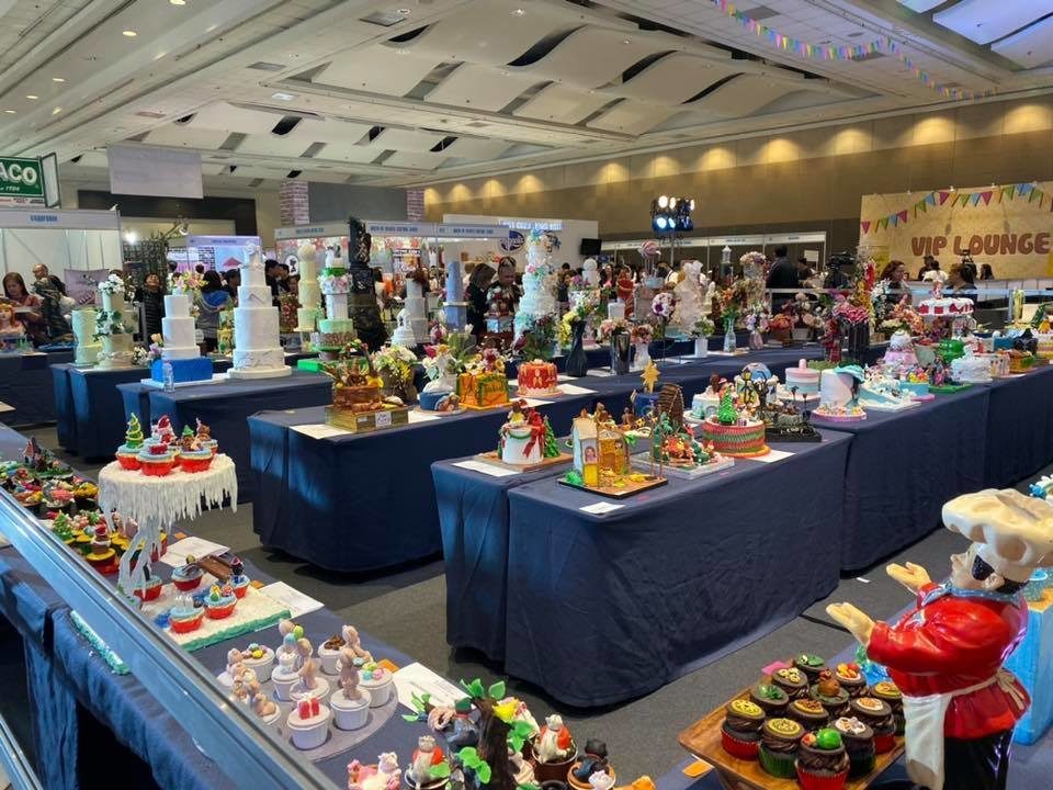 Cake display