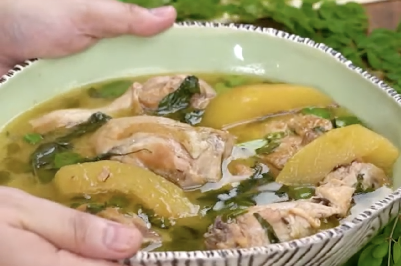 Tinola sa Gata at Tanglad