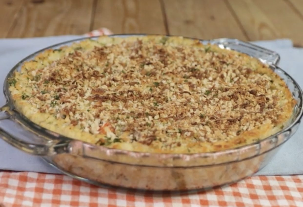 Cheesy Chicken Pastel Rice Pie