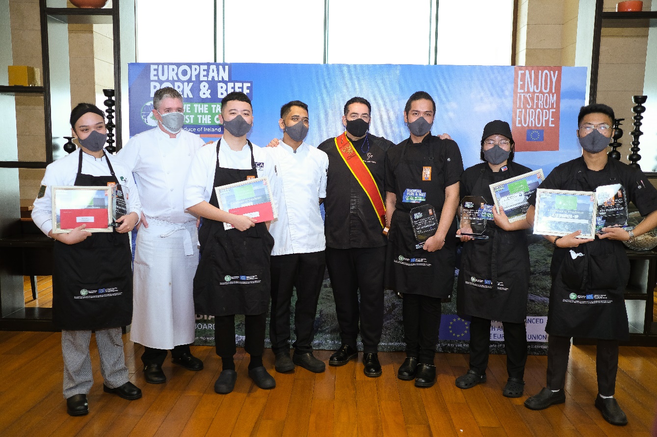 east meets west - finalists