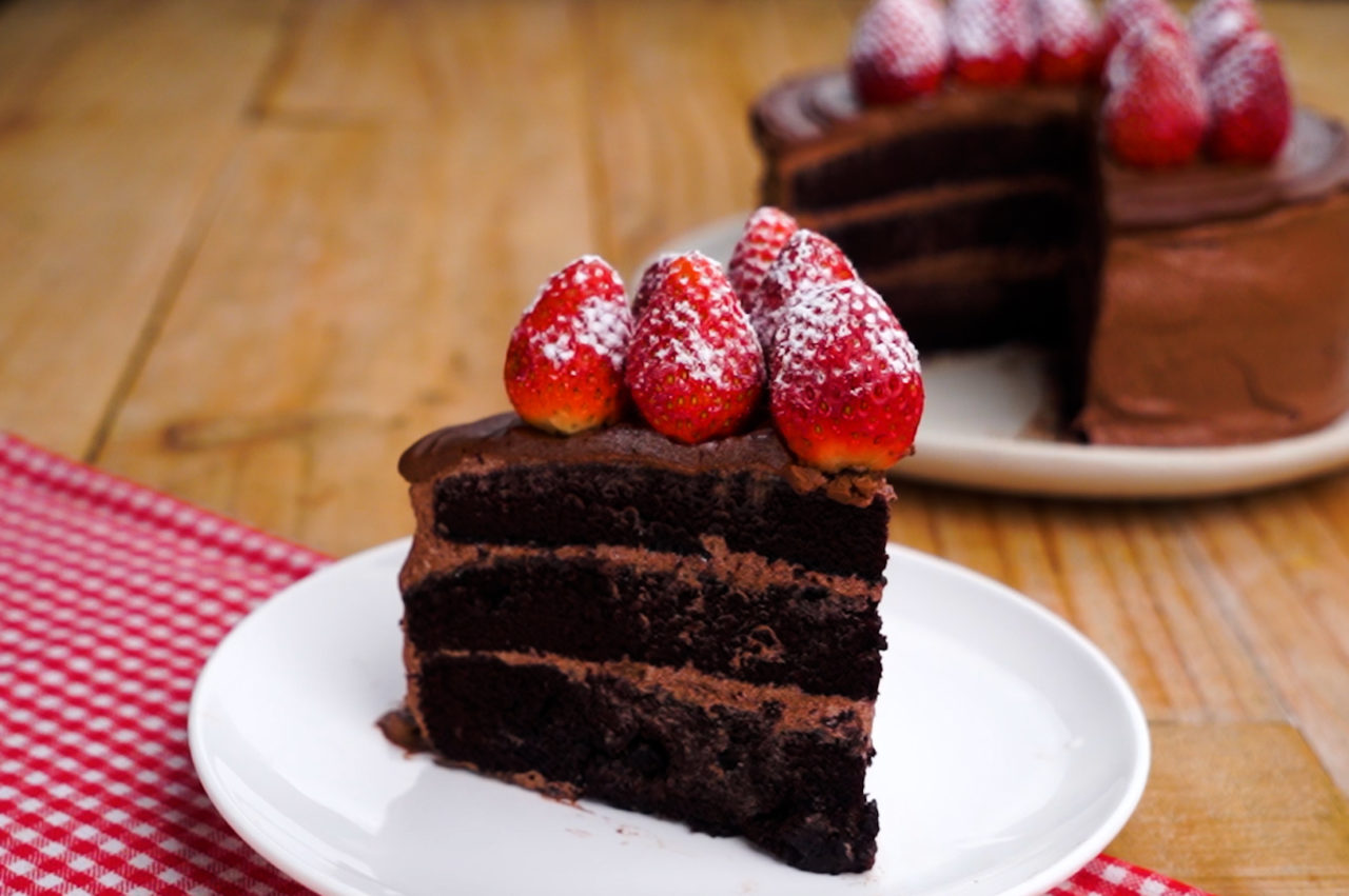 Chocolate Cake with Strawberries