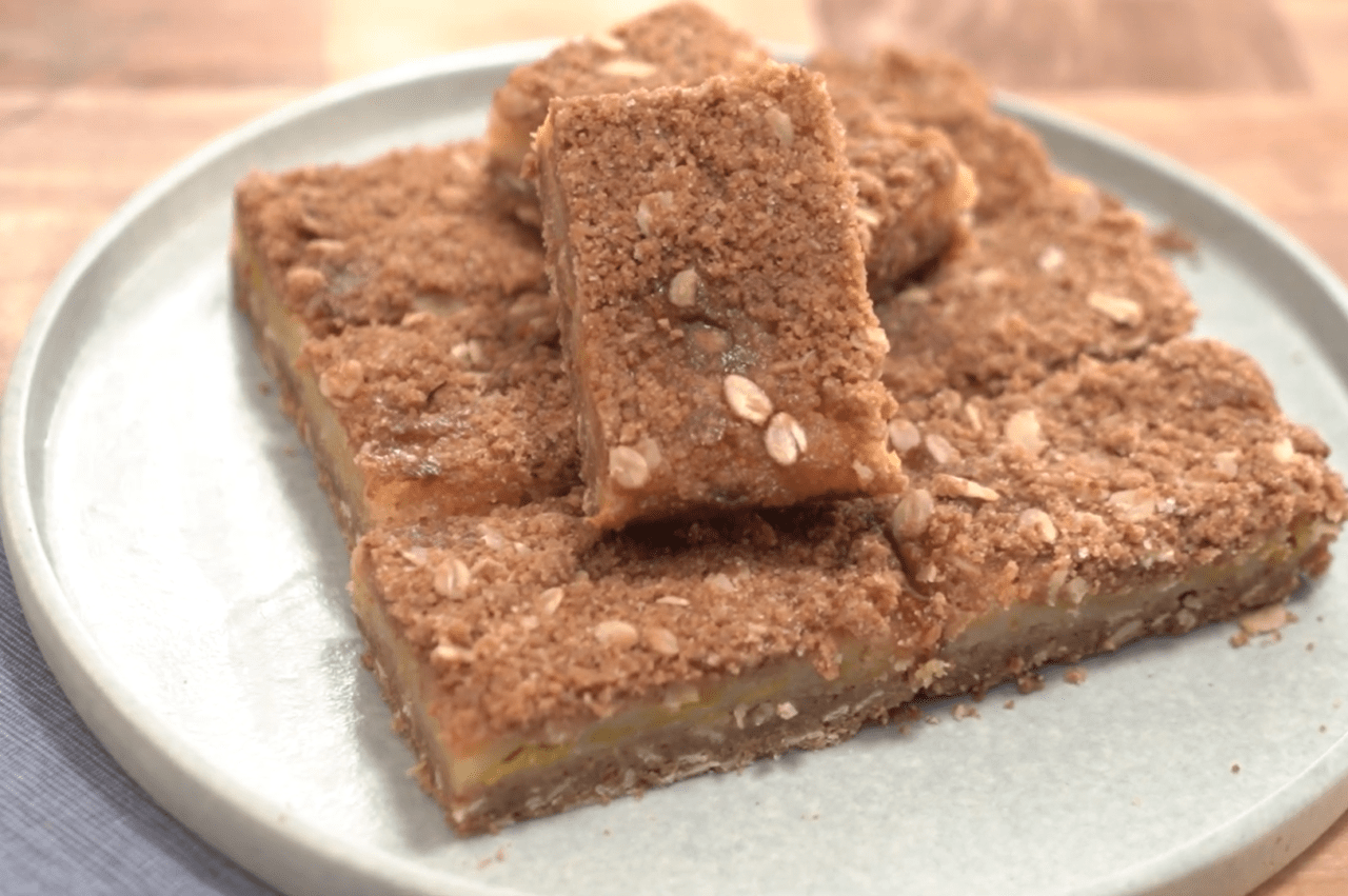 Lemon Mango Graham Crumble