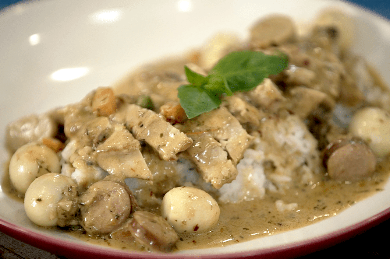 Coconut Chicken Pastel