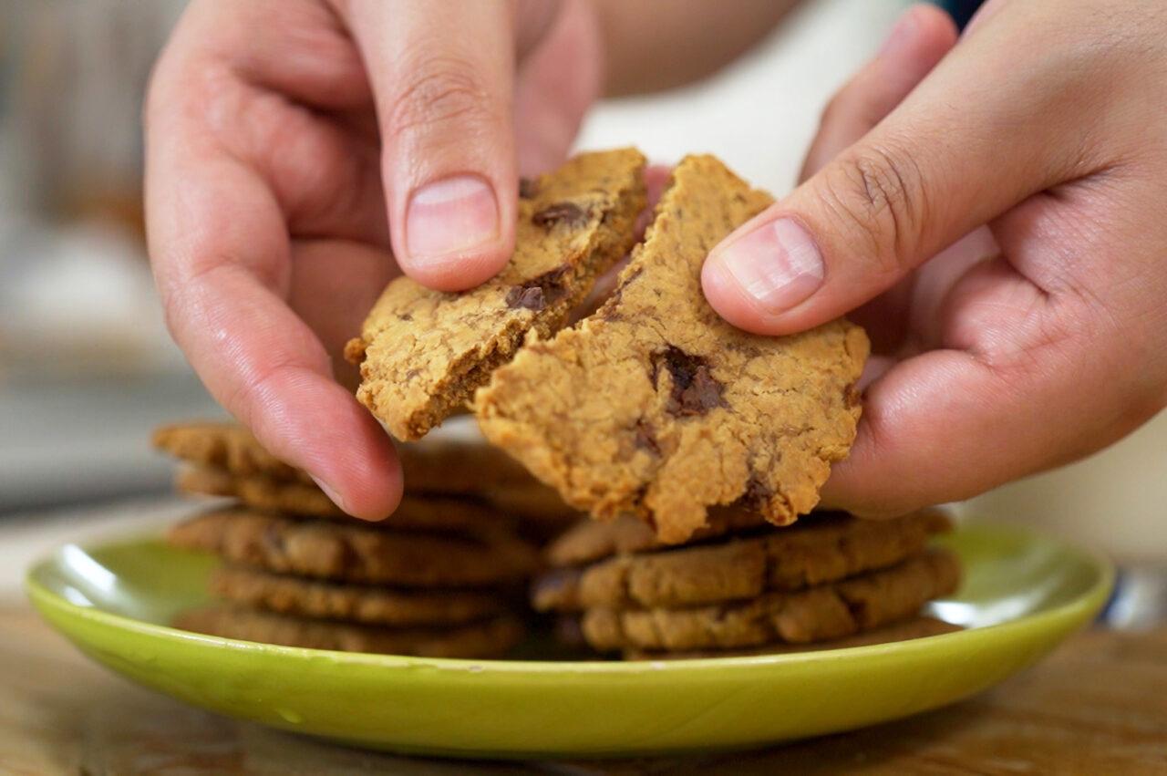 Chocolate Chip Crisp Cookies