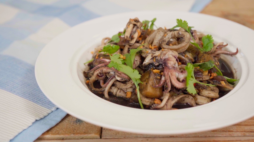 Adobong Pusit sa Piña - Bitesized.ph