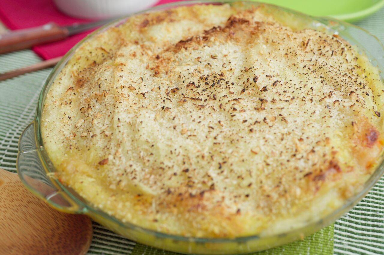 Creamy Mushroom and Chicken Pie