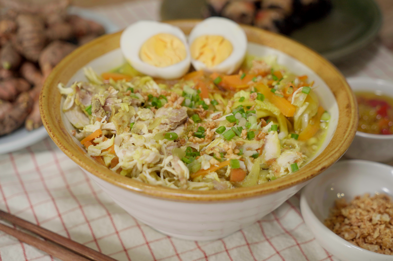 Turmeric Chicken Mami