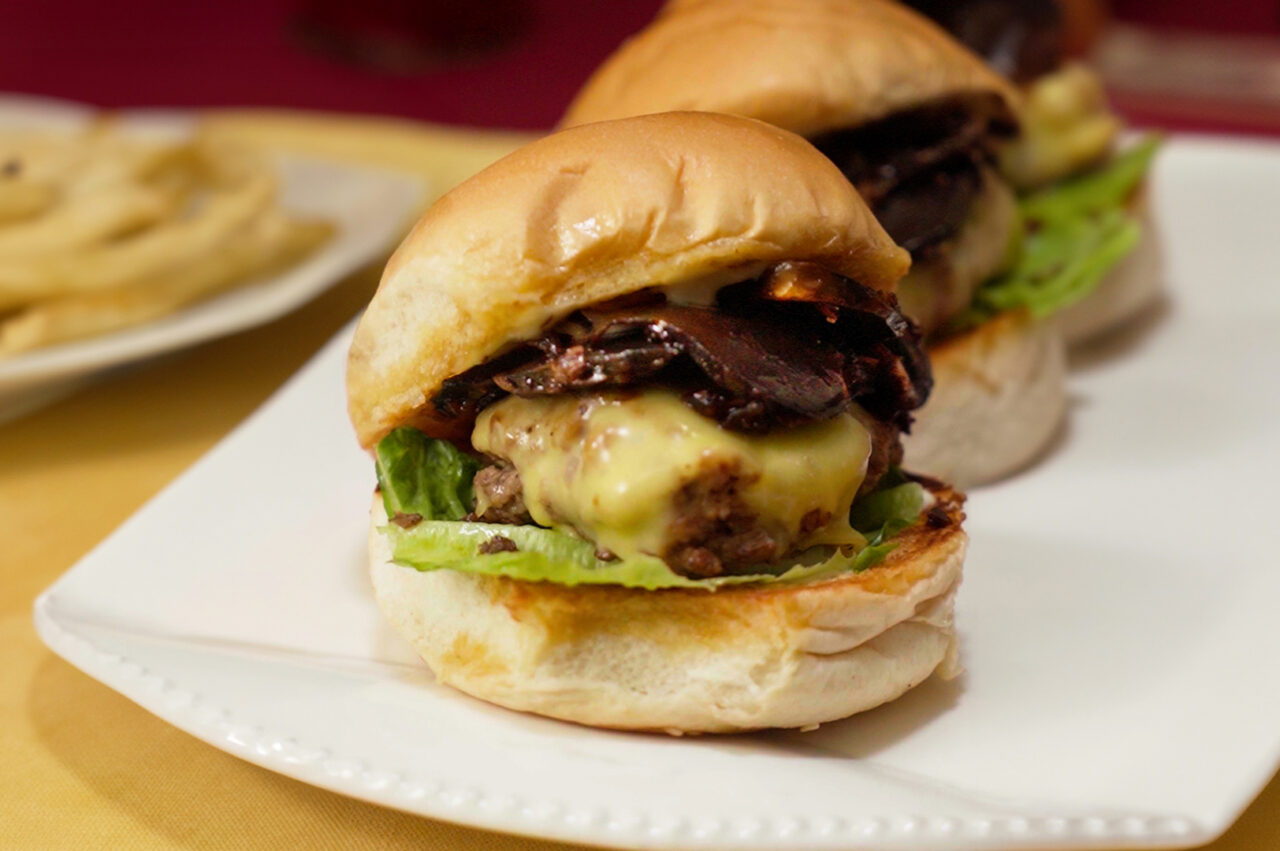 Mushroom Pares Burger