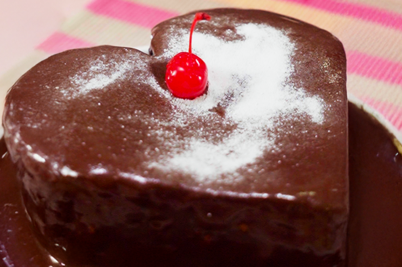 Flourless Chili Chocolate Cake